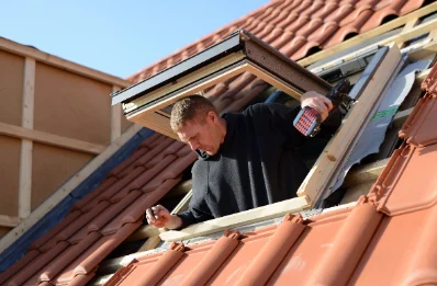 Pose de fenêtres de toit Velux à Montpinchon